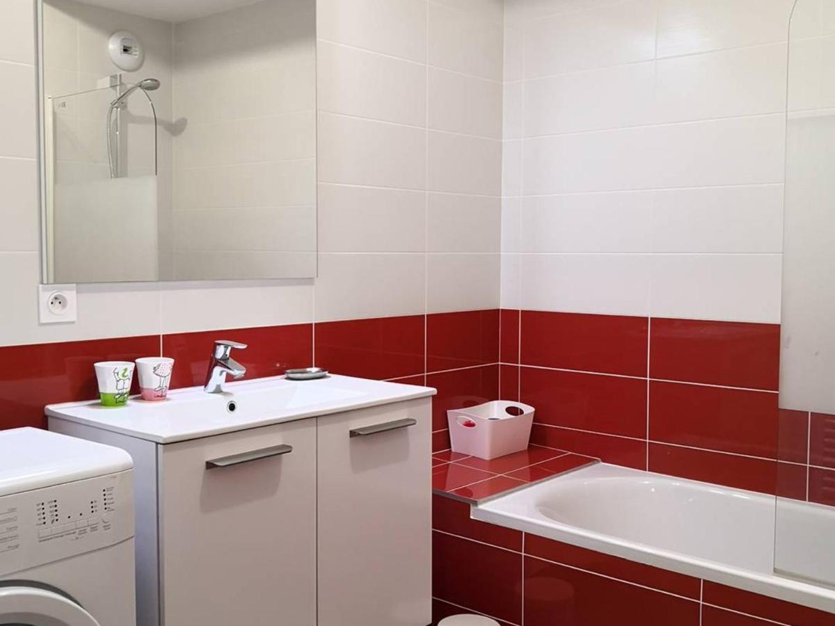 Appartement Fonctionnel Avec Balcon, A 10 Min Du Centre, Parking Gratuit, Ideal Pour 5 Personnes - Fr-1-548-3 Вилар-де-Лан Екстериор снимка